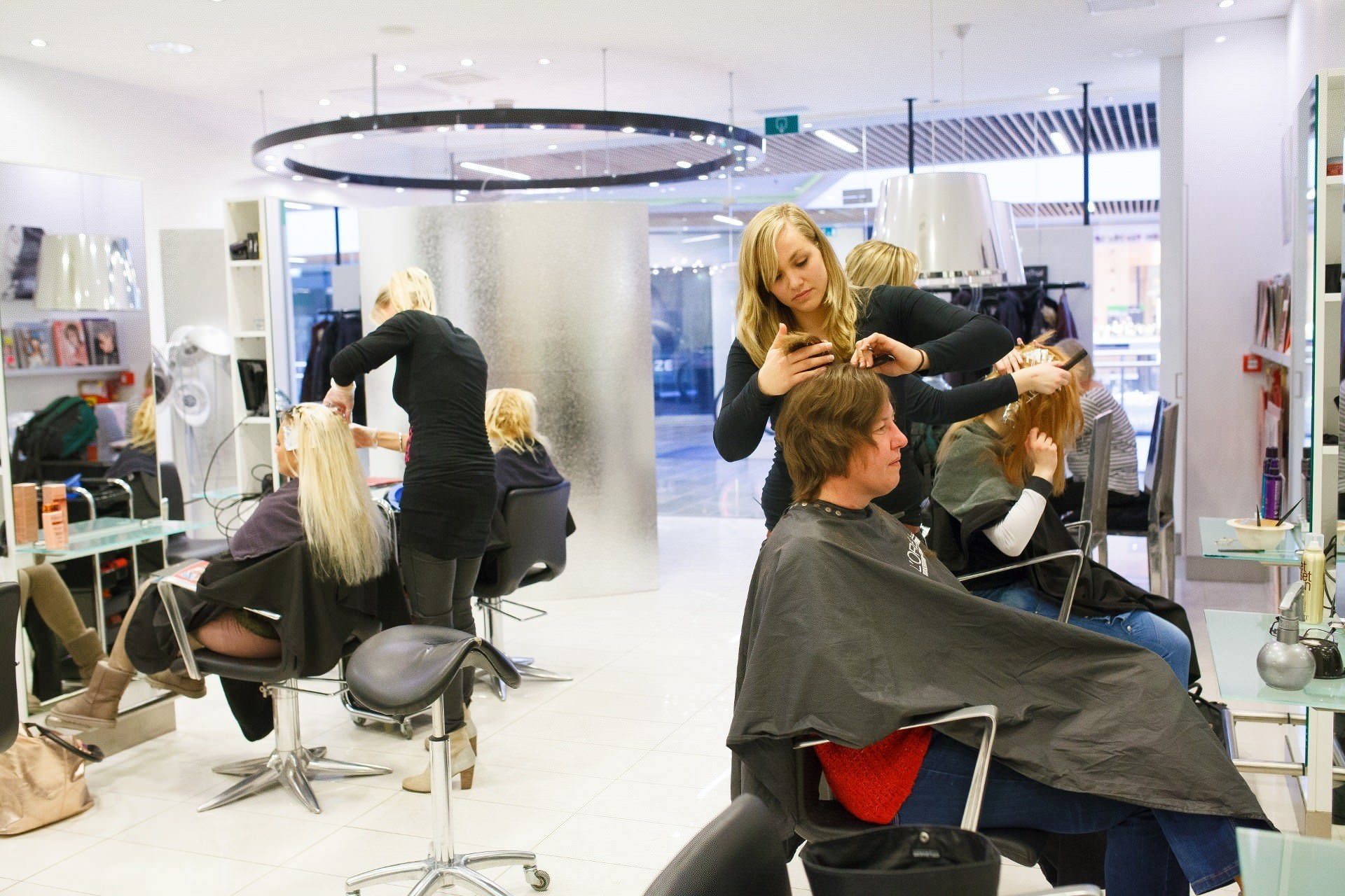 La Vie kapsalon heet jullie van harte welkom in hun salon