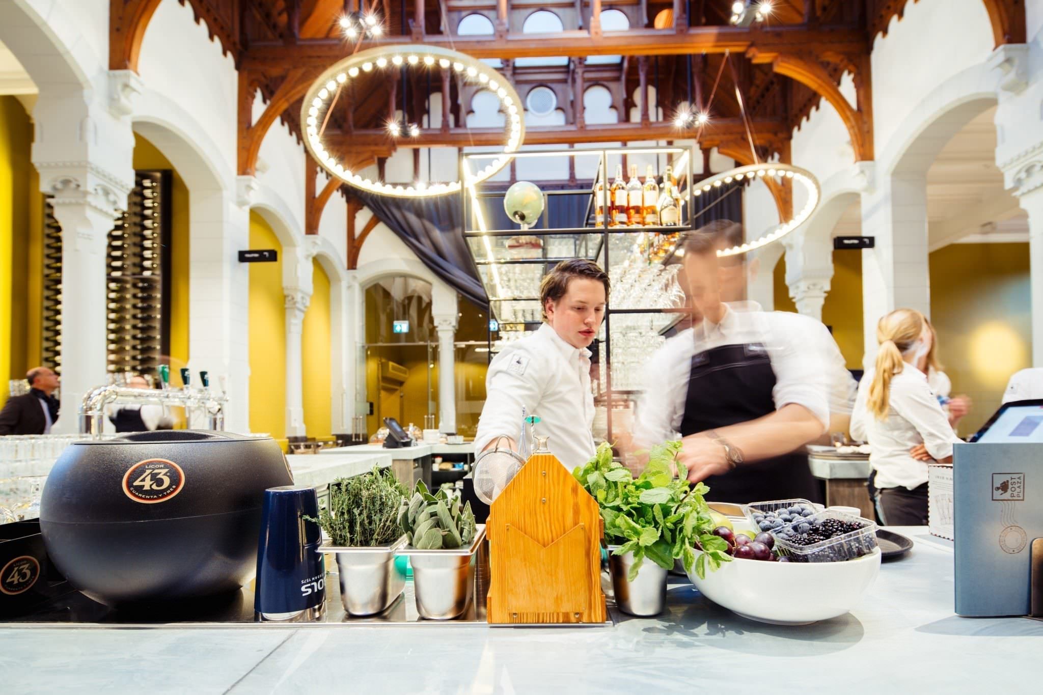 Restaurant en hotel Post-Plaza: 'Ode aan de Postbode'