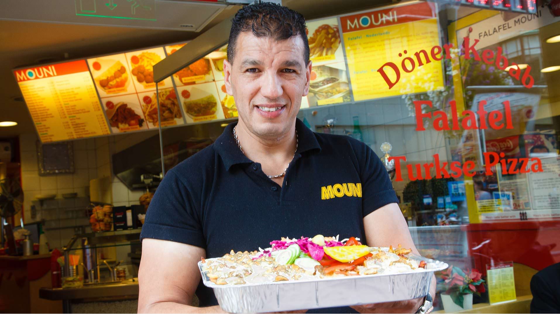 Falafel Mouni beste ‘kapsalon’ en meest klantvriendelijke ondernemer