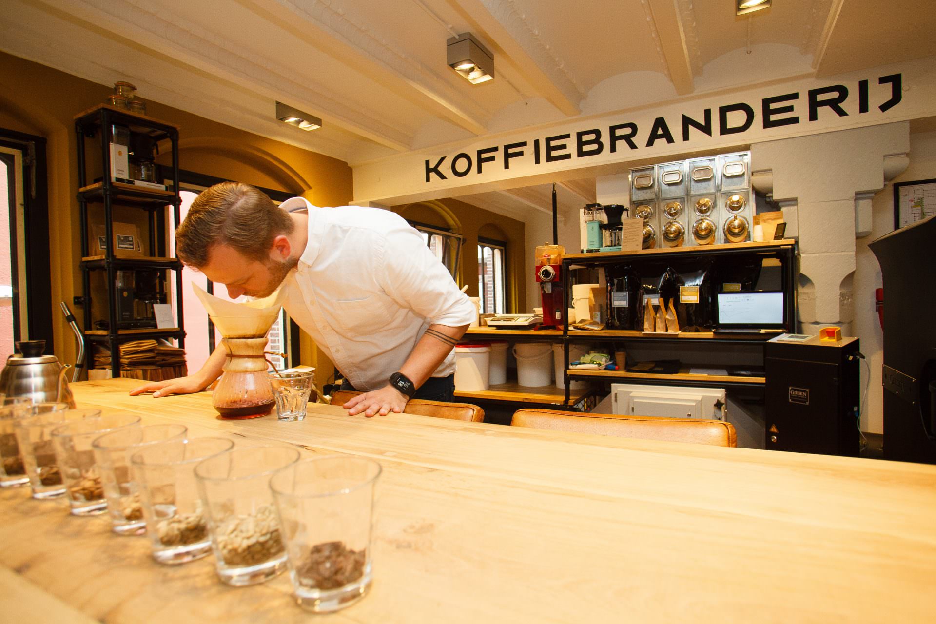 Koffie tot smaakvolle melanges gebrand bij grand café Post-Plaza