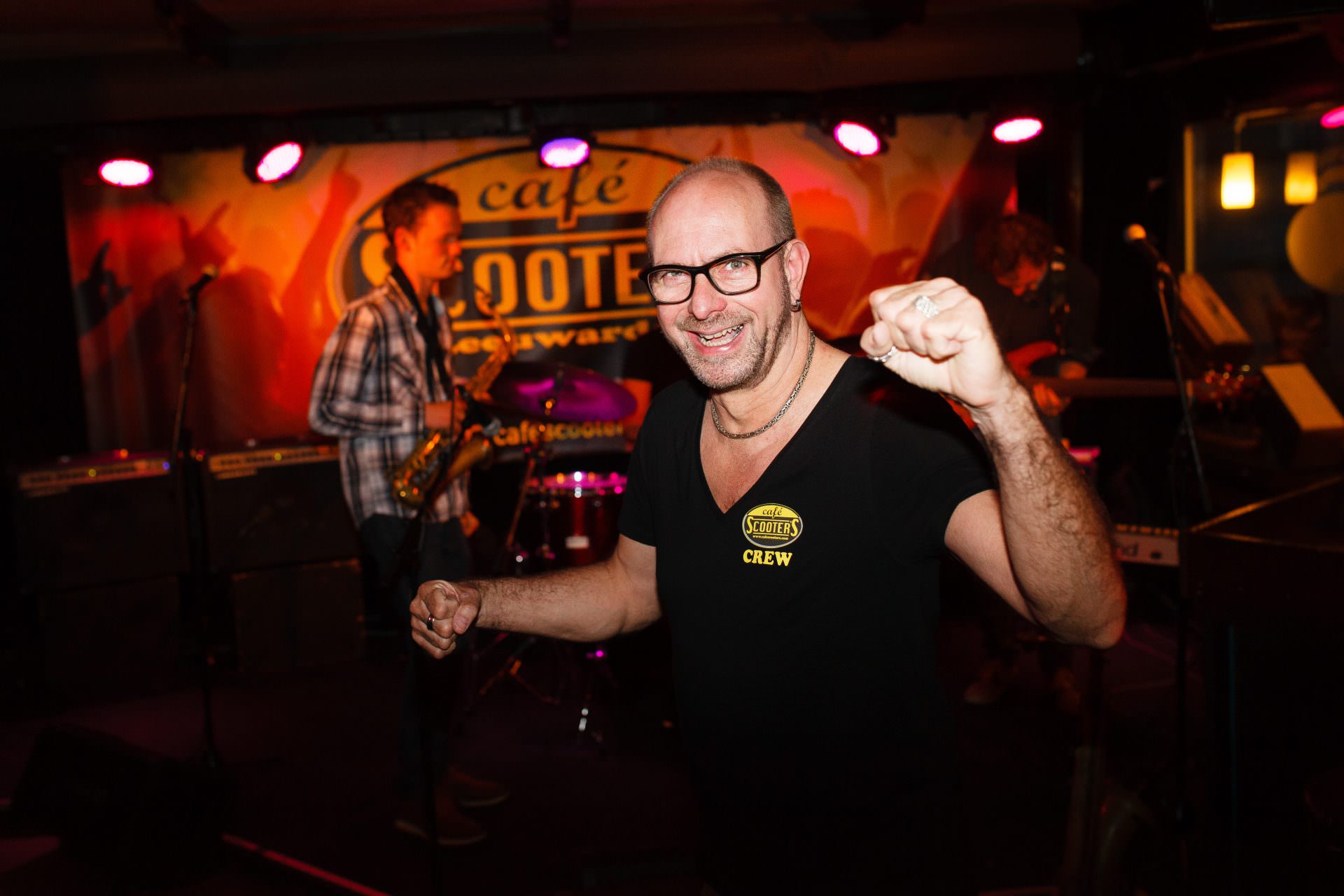 Wat houdt BonTon (Ton Eijer) van Muziekcafé Scooter'S bezig?