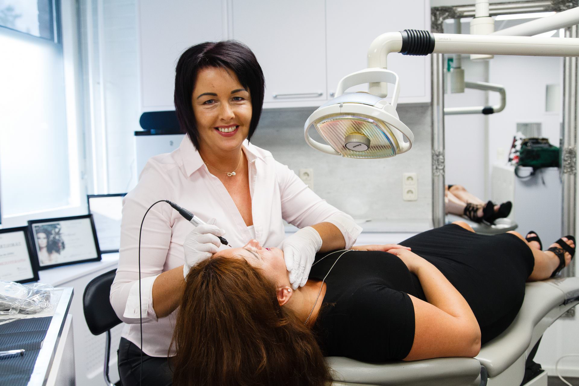 J.Brows & Beauty: De nieuwe praktijk voor permanente make-up en mesotherapie