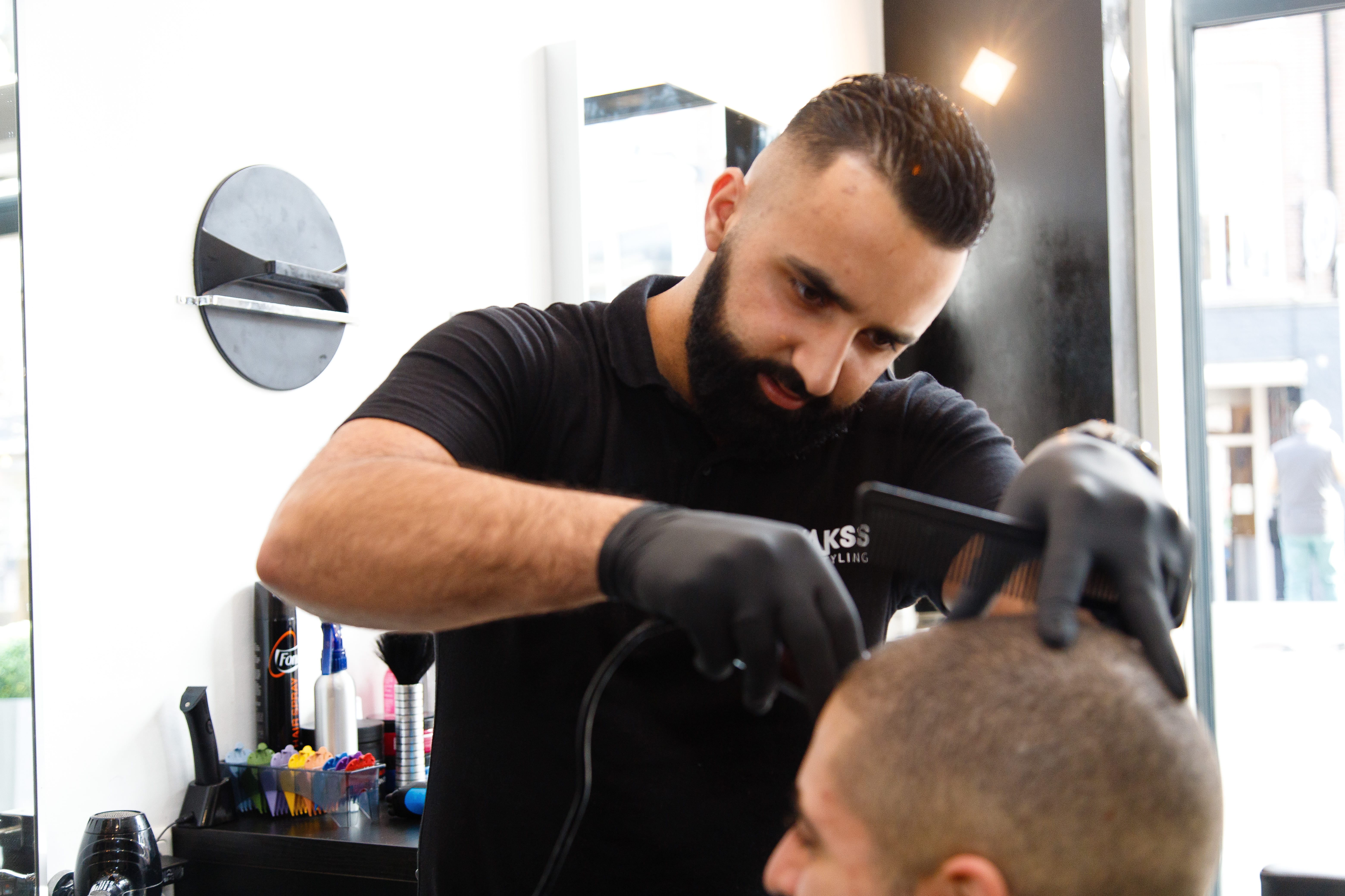 Hakss: Hairstyleman met een plan