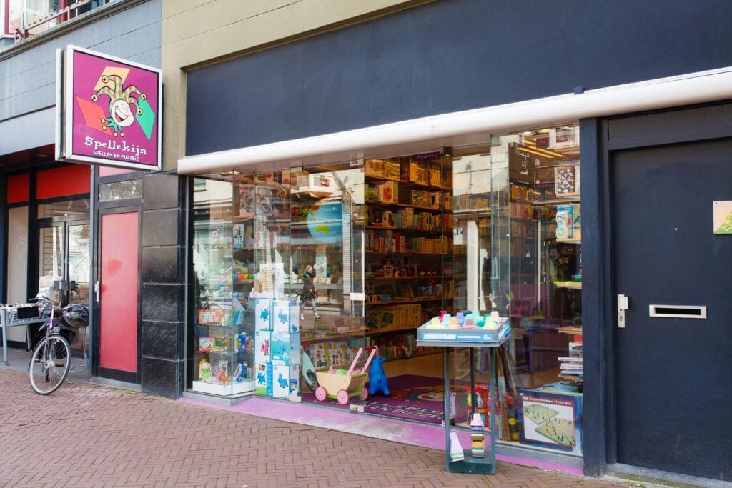 spellen, puzzels, speelgoed