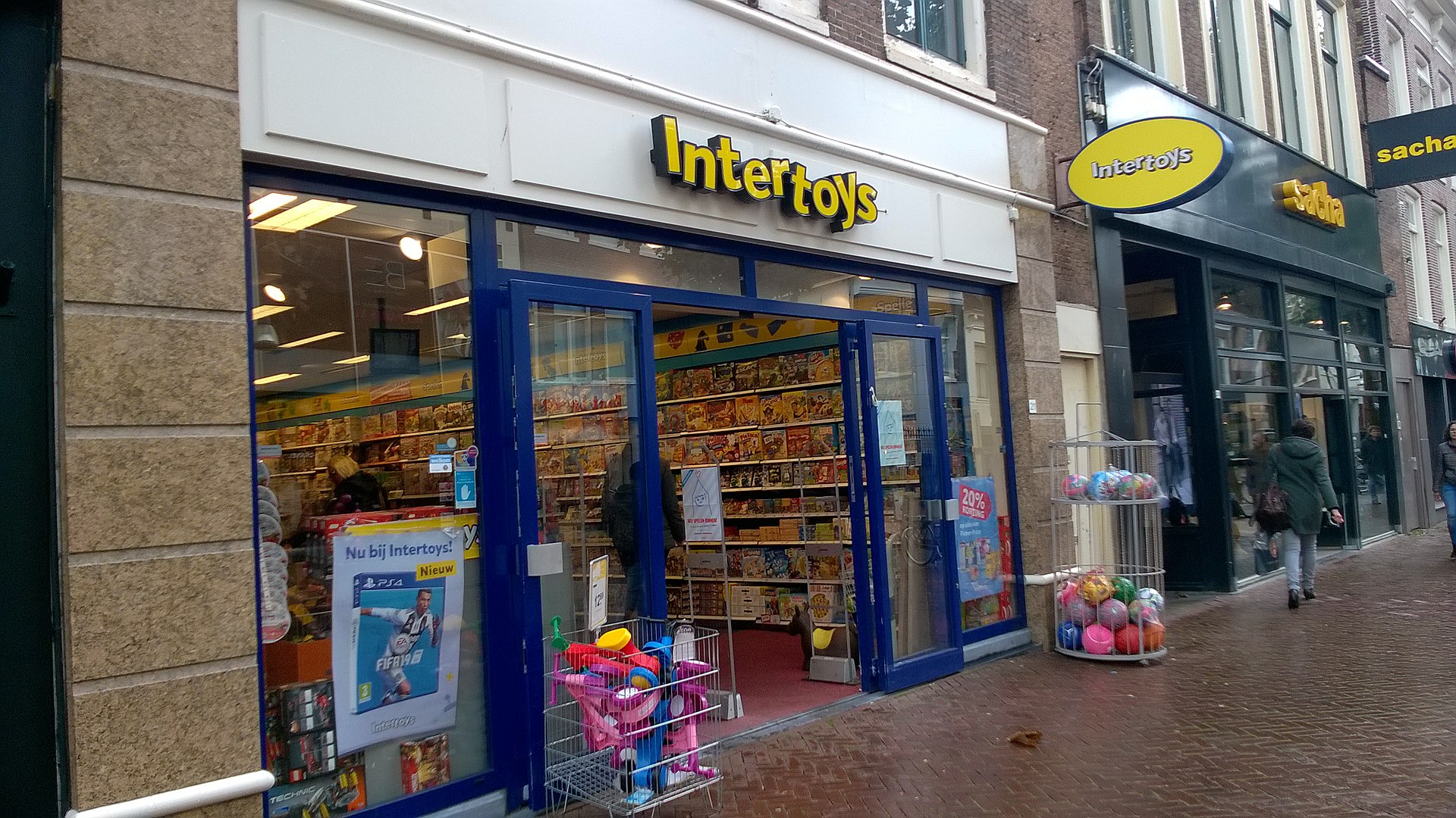 Wat gebeurt er met Intertoys Leeuwarden?