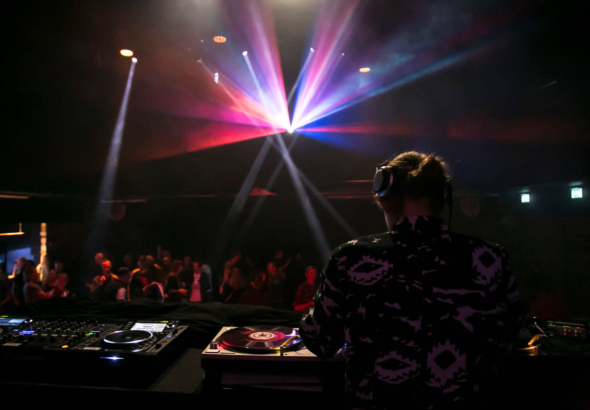 Drum-'n-bass: Wat is dat eigenlijk?