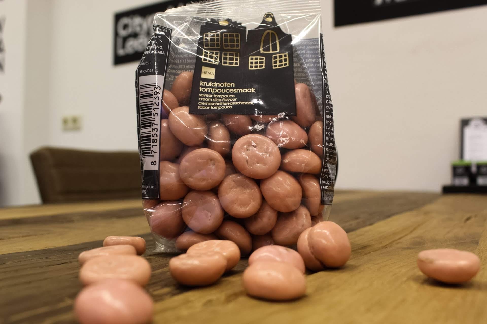 Kruidnoten met tompoucesmaak bij HEMA