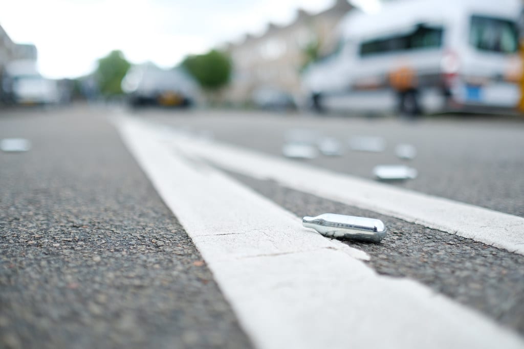 Lachgas komt in de Opiumwet