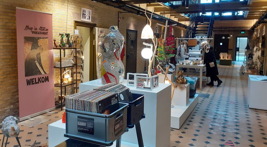 Laat je cadeautjes feestelijk inpakken in de Blokhuispoort