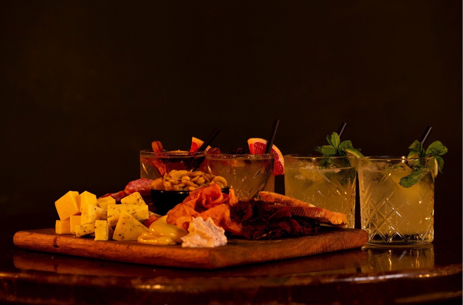 Dr. Watson heeft nu cocktailpakketten voor jouw online (bedrijfs)borrel!