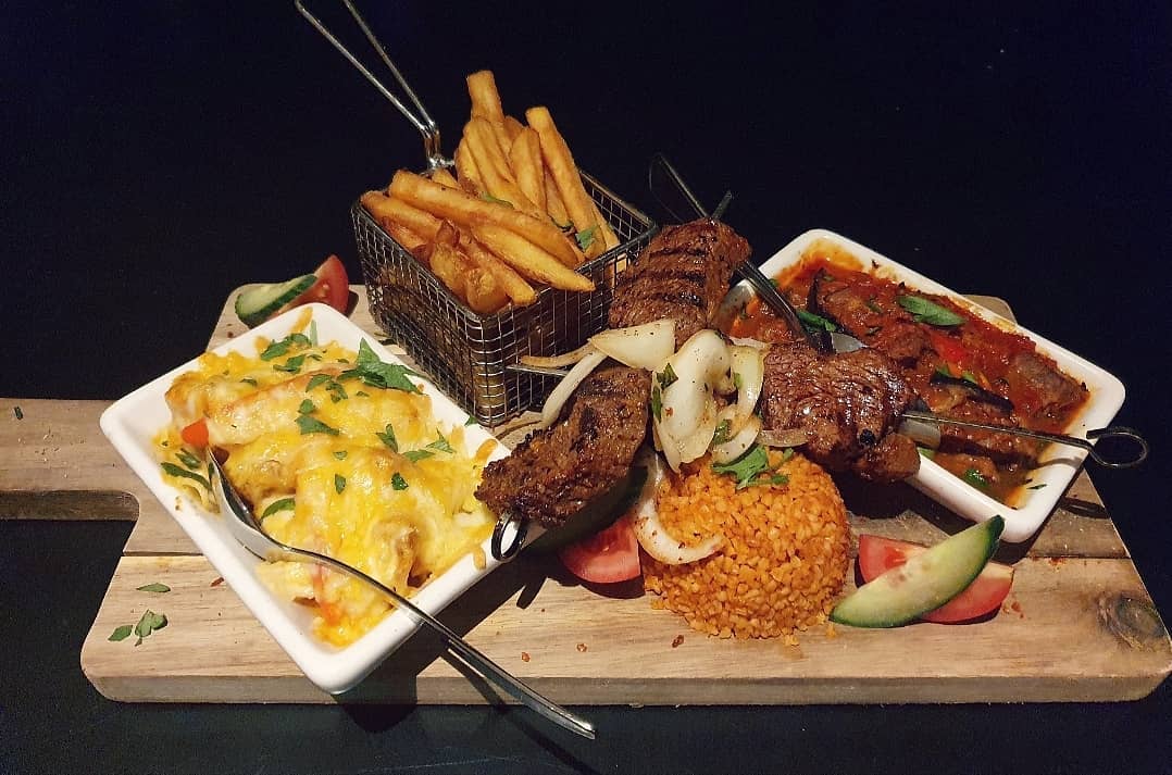 Haal heerlijke Turkse specialiteiten bij restaurant Saray!