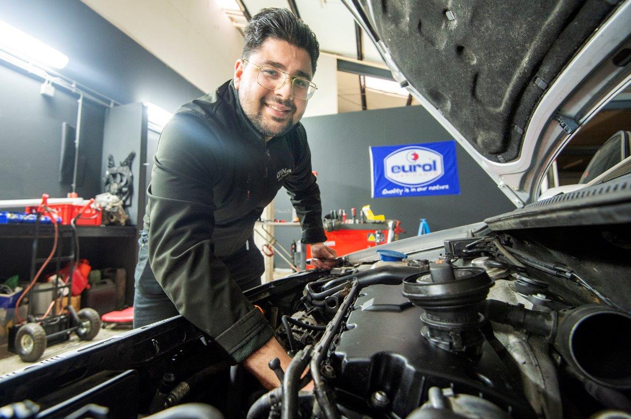 Autobedrijf Dyna: Voor al je onderhoud en APK