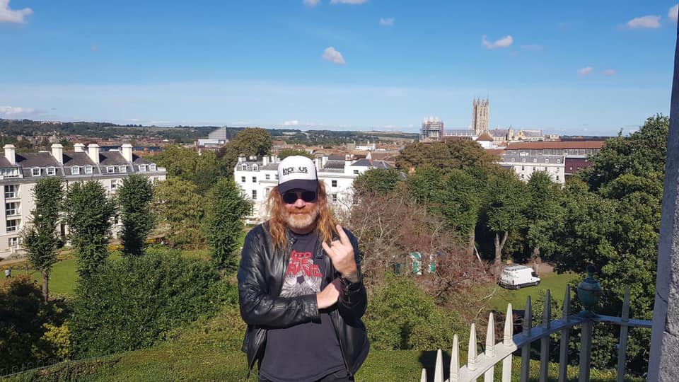 Into The Grave: We zien elkaar hopelijk snel weer in de moshpit