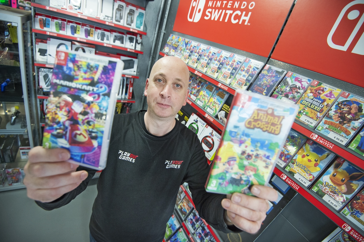 PLAYOURGAMES: Een fleurige winkel vol merchandise