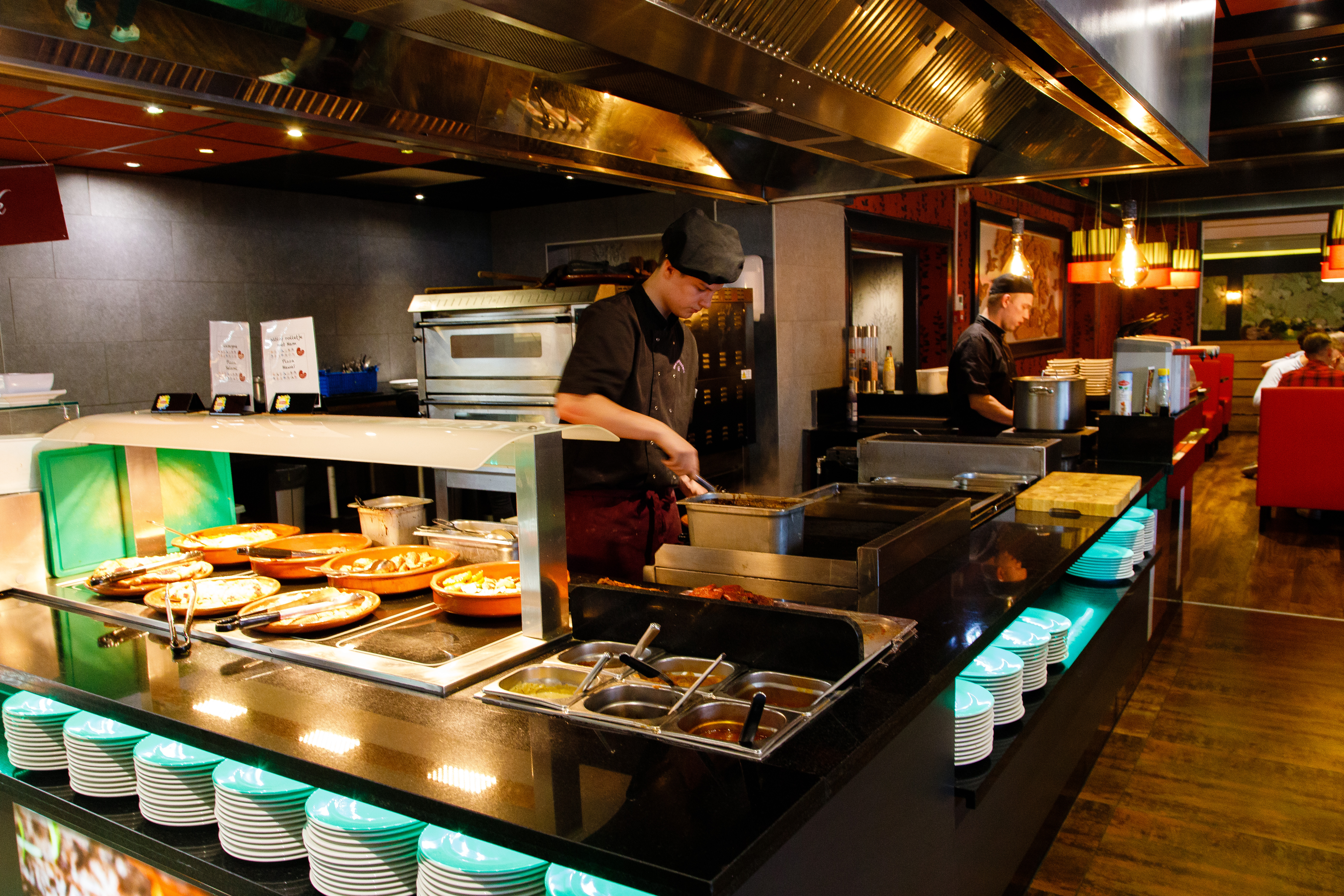 E10 is geopend voor afhaal en brengt de wereldgerechten bij jou thuis