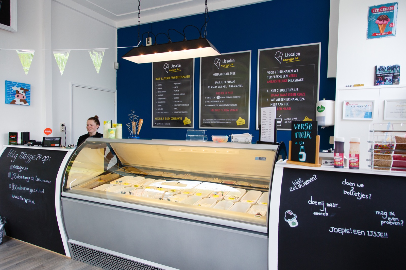 Margje24:  ambachtelijk ijs eten met uitzicht op de Oldehove