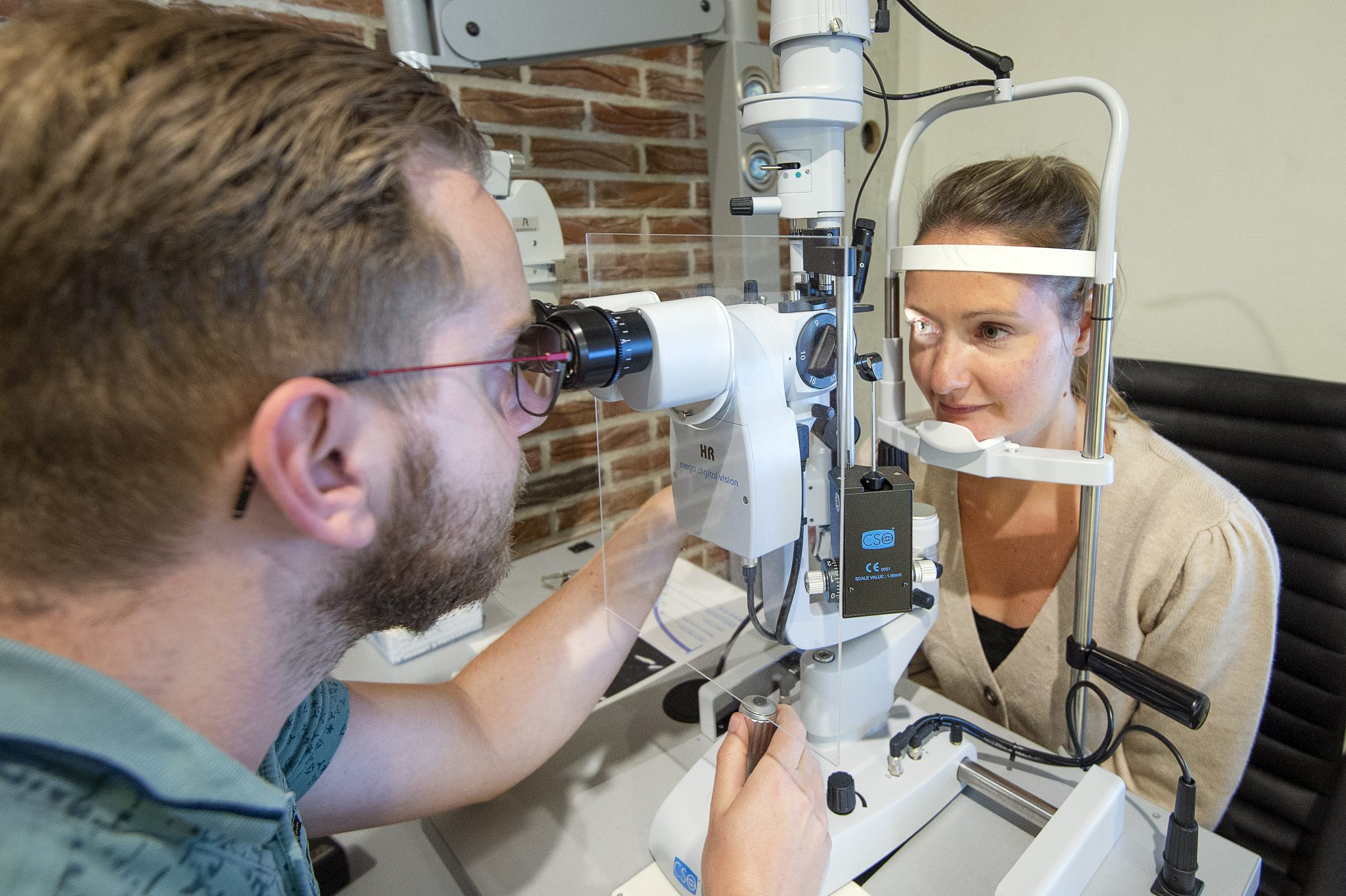 De DNEye scanner van Miedema Brilmode en Oogzorg