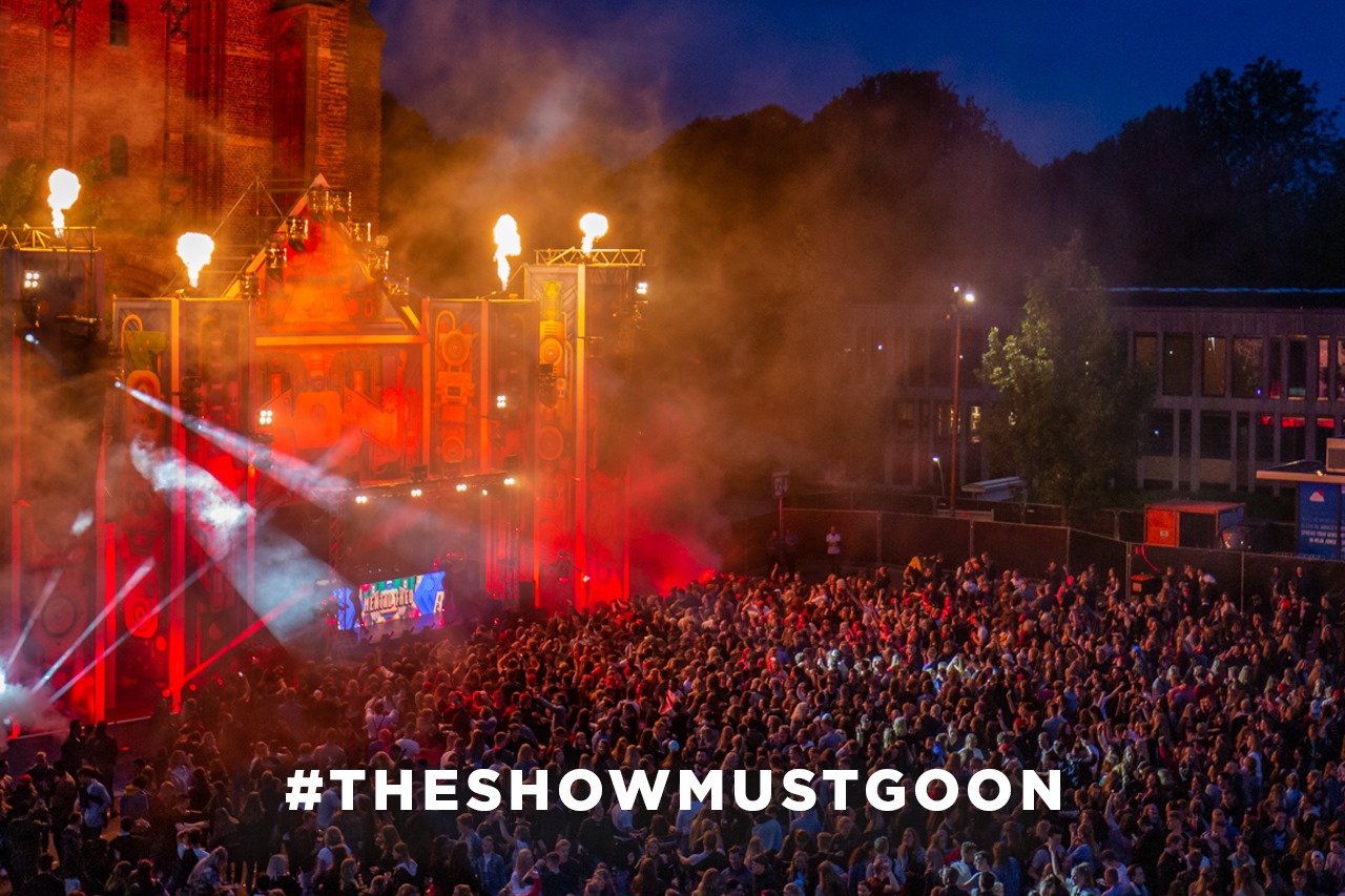 Heb jij de megatent bij de Oldehove al gezien?