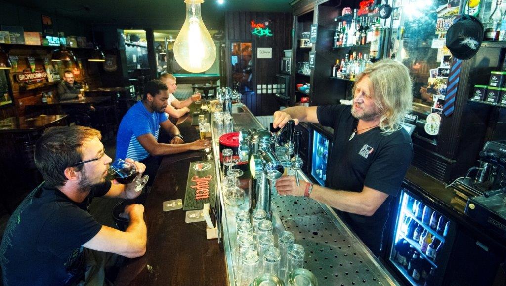 Café de Strohoed: bruin café met een flink aanbod aan bier