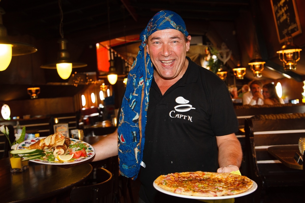 Welkom aan boord van familierestaurant ’t Pannekoekschip!