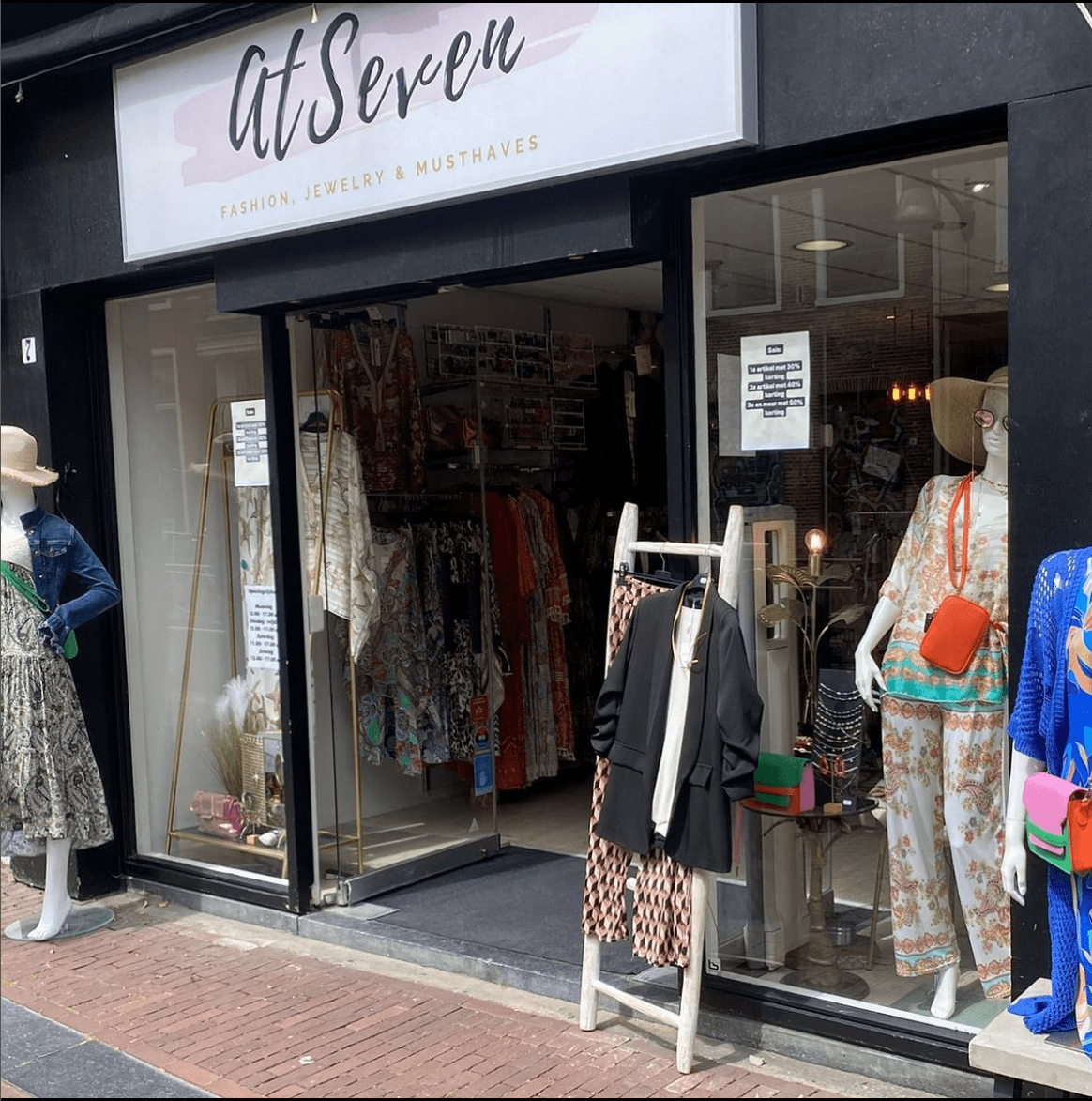 AtSeven Fashion heeft verhuisplannen. Neem jij het huurcontract over?