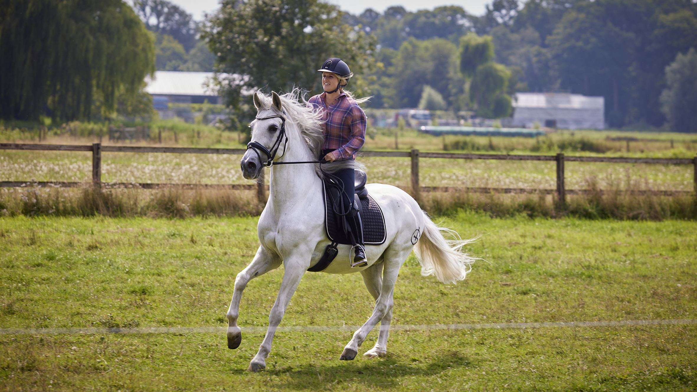 Kom naar de nieuwe paardenfilm 'Silverstar' van Britt Dekker