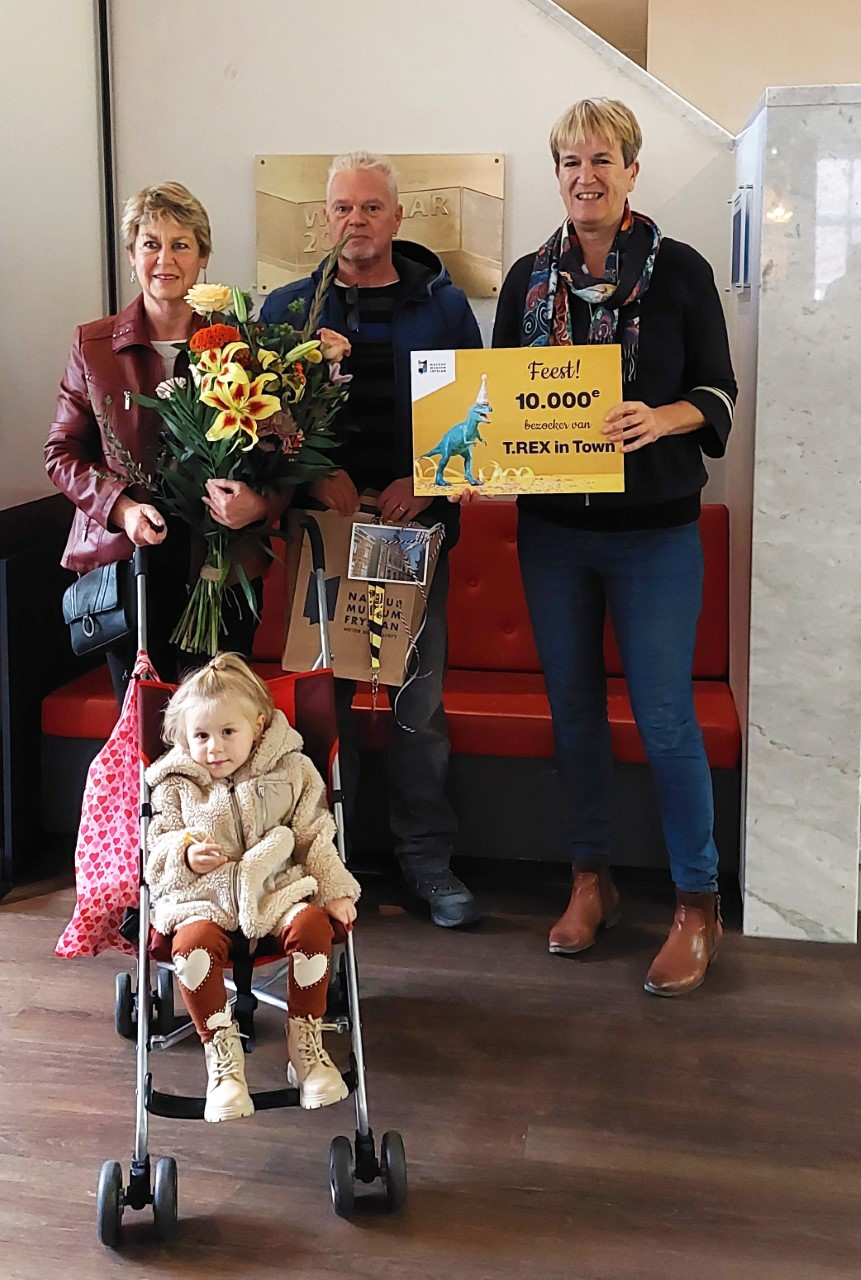 Super gaaf: tentoonstelling T. rex in Town van Natuurmuseum Fryslân trekt 10.000 bezoekers!