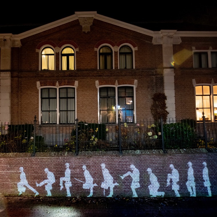 Volg de lichtjesroute door de binnenstad en beleef in ieder steegje en straatje een bijzonder avontuur!