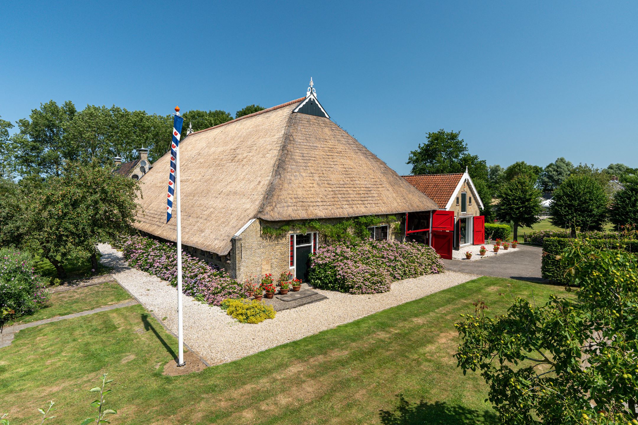 Het Mooiste Huis | Hearewei 39 in Tzummarum