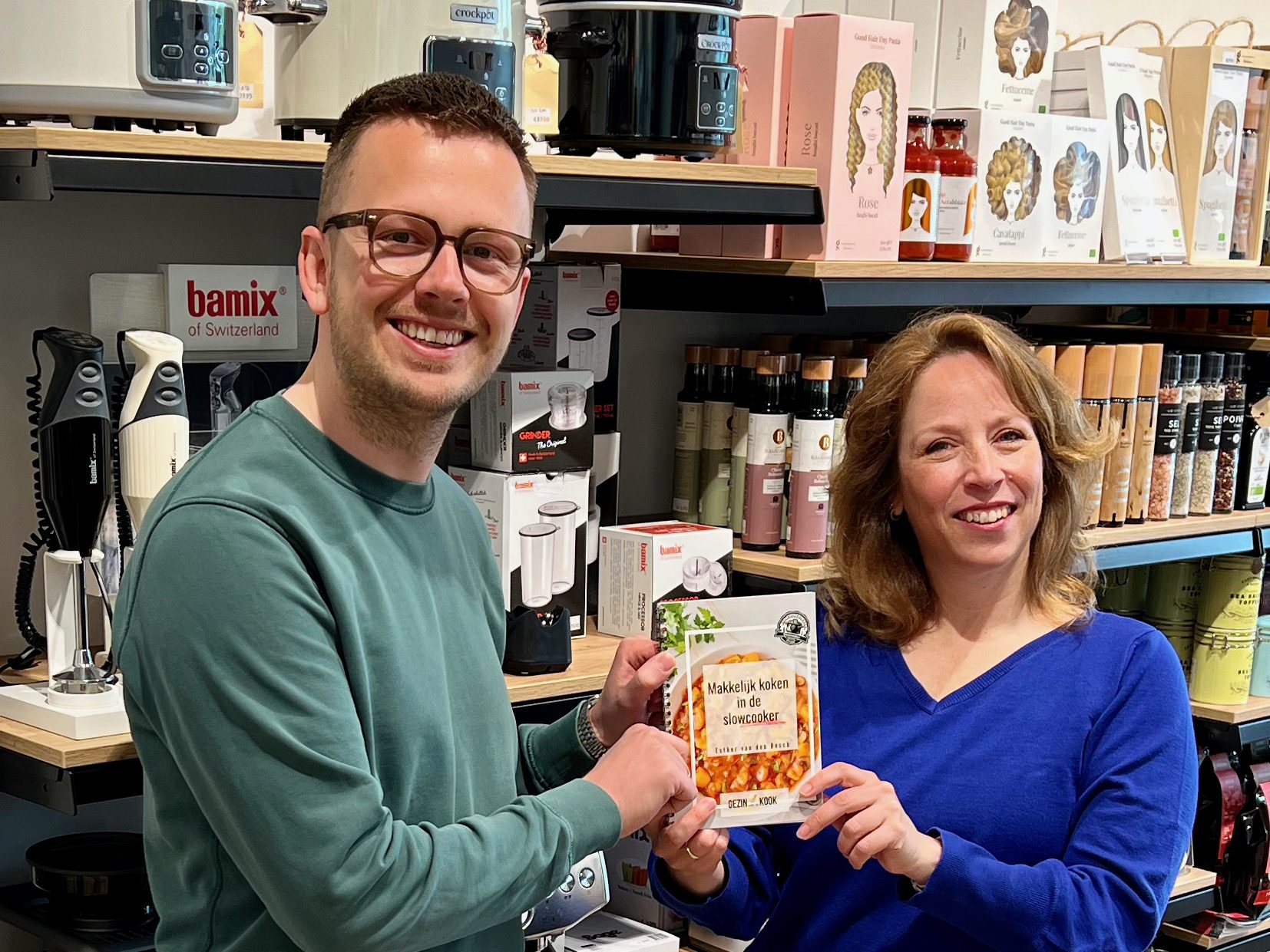 Leeuwarder Gezin over de Kook lanceert slowcookerkookboek