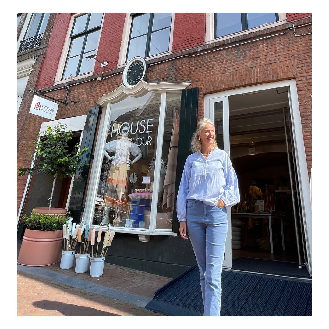 House of colour stopt per 1 september.