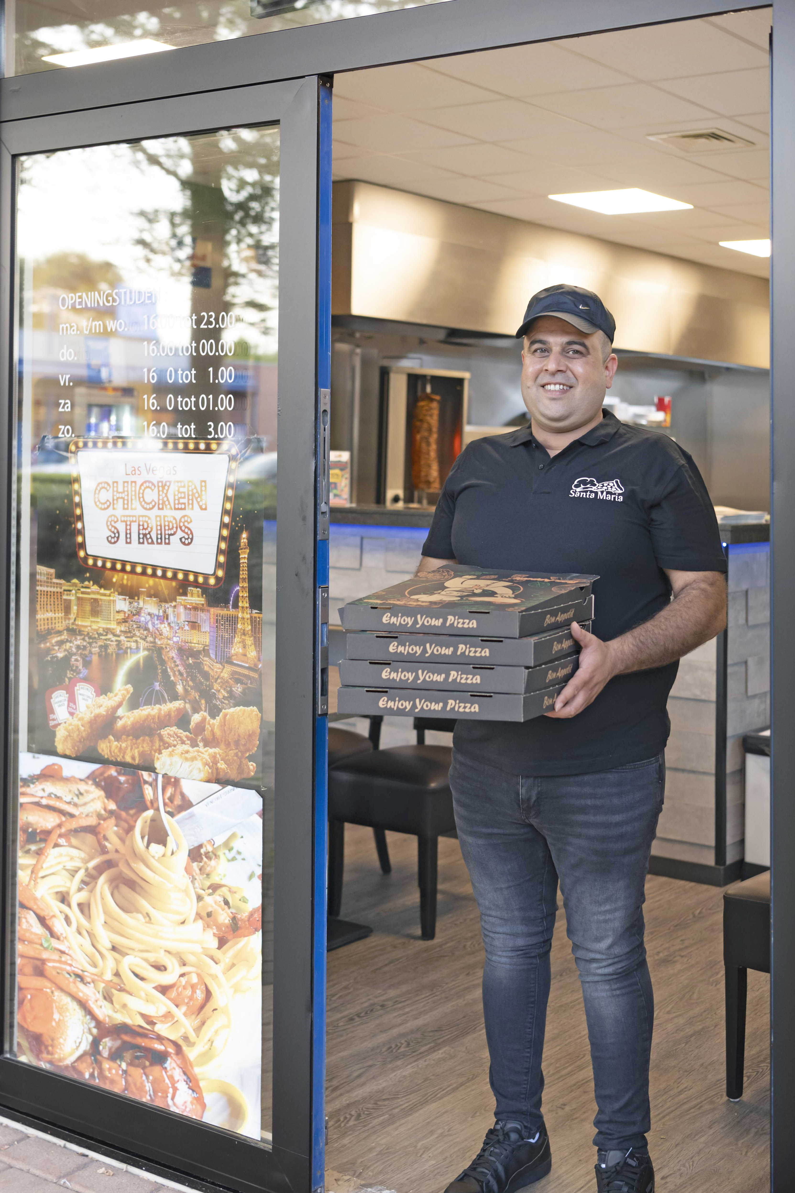 Buona giornata! Heb je geen zin om te koken? Kom dan eens langs bij pizzeria Santa Maria aan de Fuormanderij.