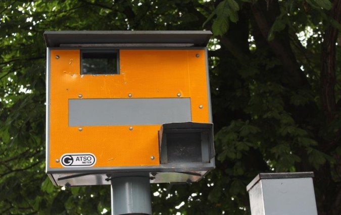 Fors minder verkeersovertredingen vaste flitspalen Leeuwarden